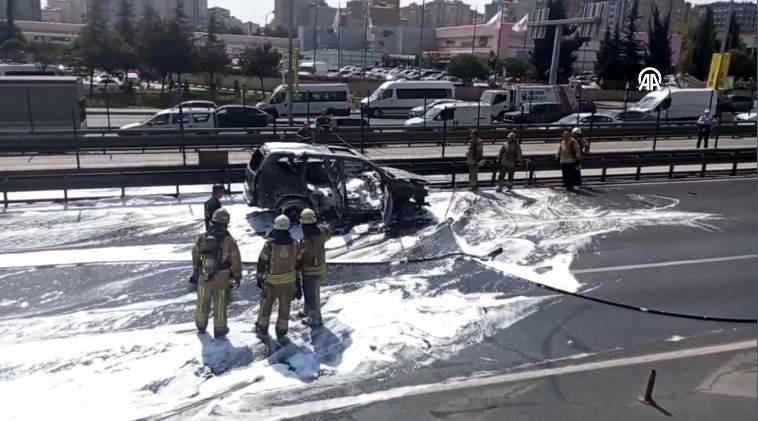 D-100'ün ortasında alev alev yandı! Trafik felç oldu - Resim: 16